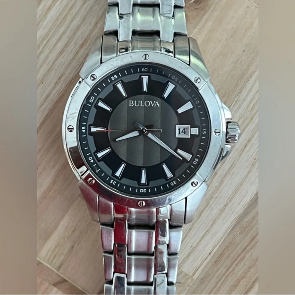 Bulova Vintage Men's Watch Black Dial Stainless Bracelet Date Window New Battery